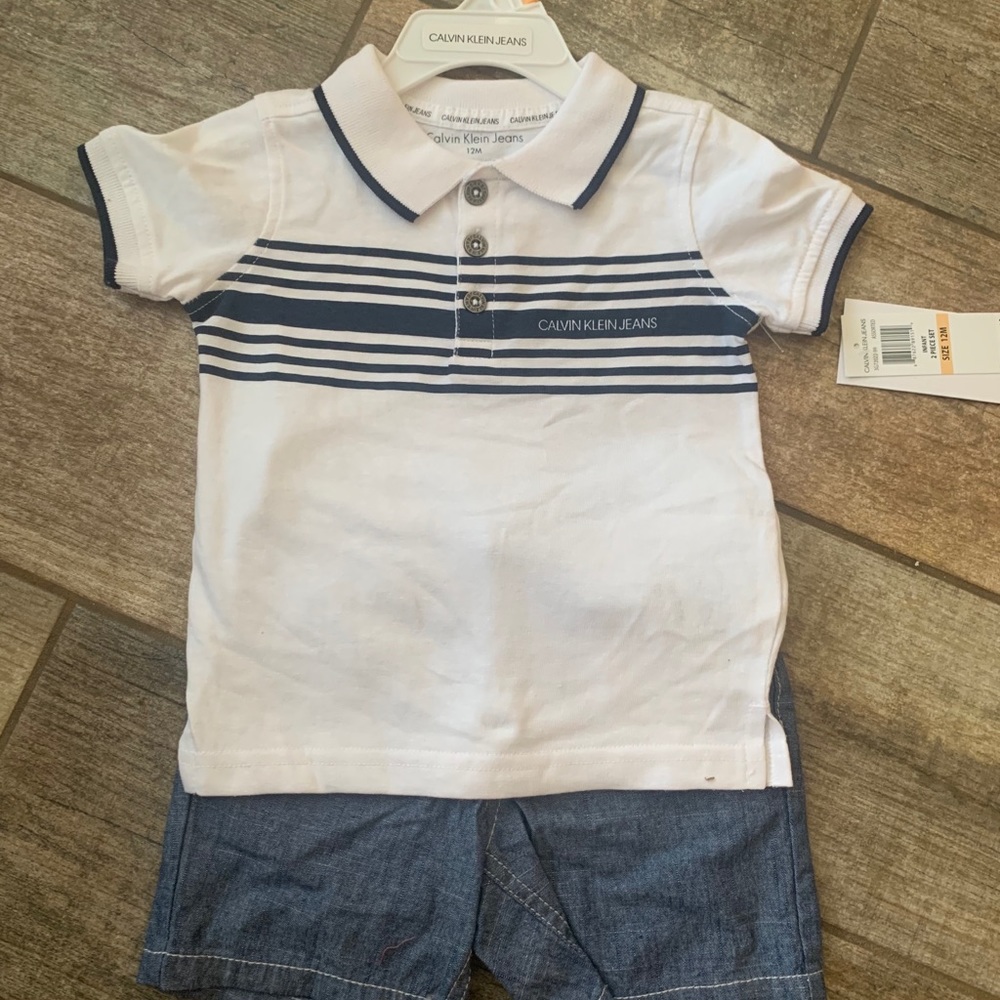 CALVIN KLEIN - 2 Piece Set - BRAND NEW WITH TAGS